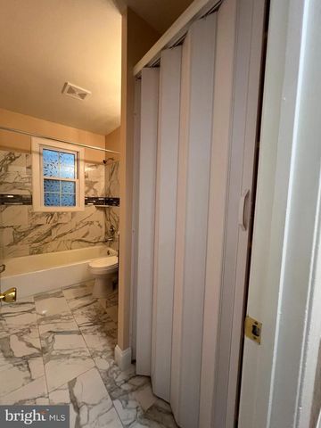 14822 DANVILLE RD, Woodbridge, VA 22193