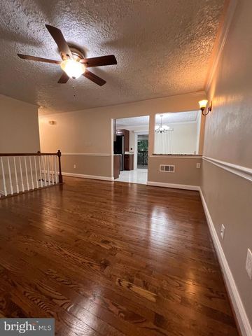 14822 DANVILLE RD, Woodbridge, VA 22193