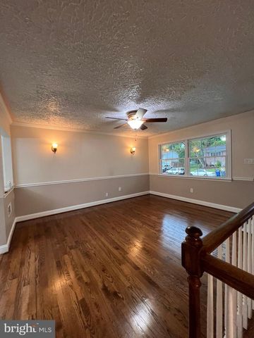 14822 DANVILLE RD, Woodbridge, VA 22193