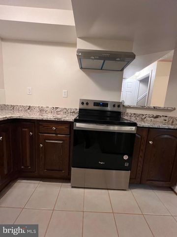 14822 DANVILLE RD, Woodbridge, VA 22193