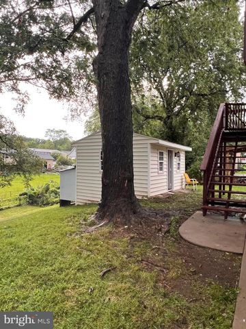 14822 DANVILLE RD, Woodbridge, VA 22193