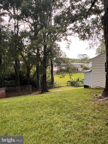 14822 DANVILLE RD, Woodbridge, VA 22193