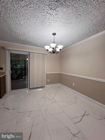 14822 DANVILLE RD, Woodbridge, VA 22193