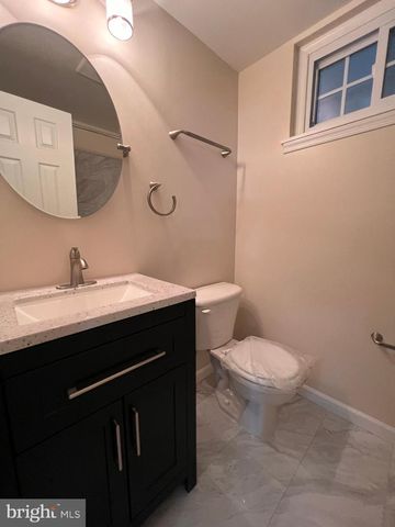 14822 DANVILLE RD, Woodbridge, VA 22193