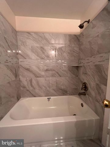 14822 DANVILLE RD, Woodbridge, VA 22193