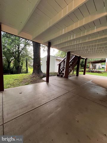 14822 DANVILLE RD, Woodbridge, VA 22193