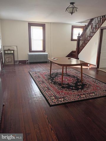 45 W PENNSYLVANIA AVE, Downingtown, PA 19335