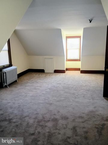 45 W PENNSYLVANIA AVE, Downingtown, PA 19335