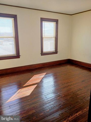 45 W PENNSYLVANIA AVE, Downingtown, PA 19335