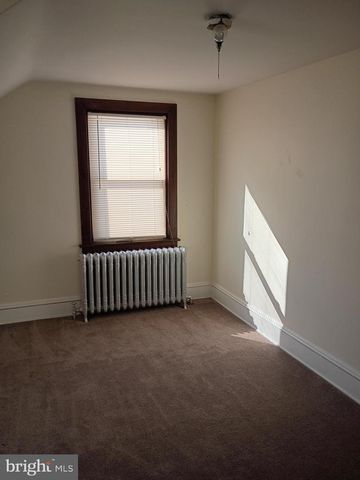 45 W PENNSYLVANIA AVE, Downingtown, PA 19335