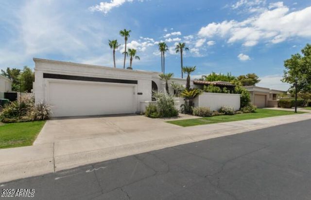 2551 E MISSOURI Avenue, Phoenix, AZ 85016