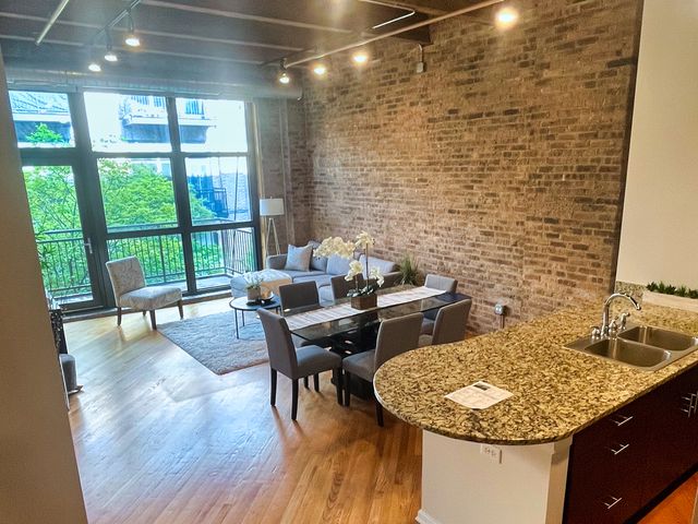 1040 W Adams Street 346, Chicago, IL 60607