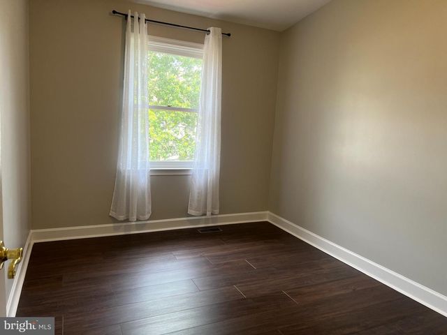3960 VALLEY RIDGE DR, Fairfax, VA 22033