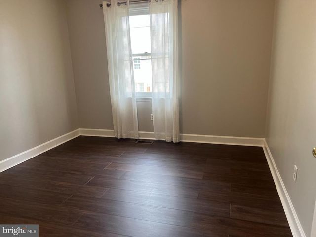 3960 VALLEY RIDGE DR, Fairfax, VA 22033
