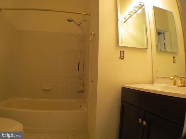 3960 VALLEY RIDGE DR, Fairfax, VA 22033