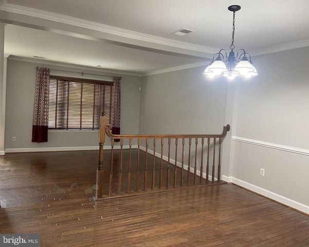 3960 VALLEY RIDGE DR, Fairfax, VA 22033