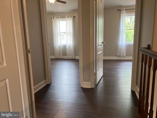 3960 VALLEY RIDGE DR, Fairfax, VA 22033