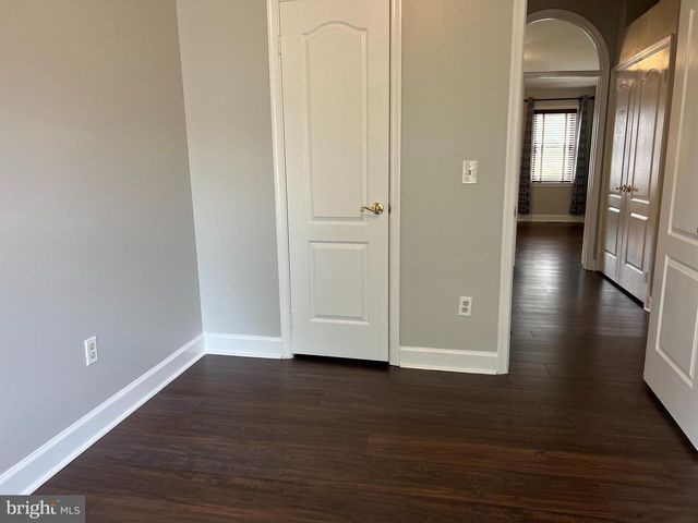 3960 VALLEY RIDGE DR, Fairfax, VA 22033