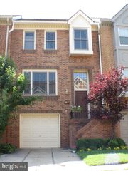 3960 VALLEY RIDGE DR, Fairfax, VA 22033