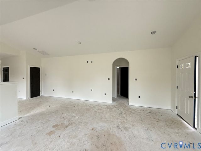 7969 Pennsylvania Ave, West Point, VA 23181