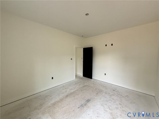 7969 Pennsylvania Ave, West Point, VA 23181