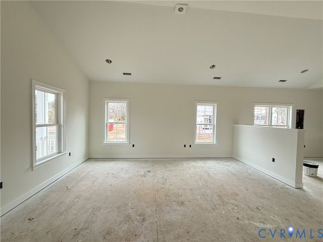 7969 Pennsylvania Ave, West Point, VA 23181