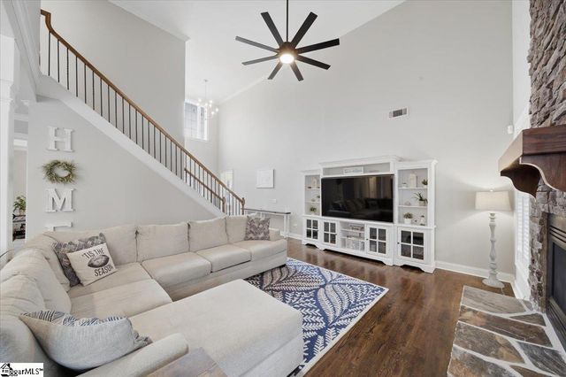 55 Devonhall Way, Taylors, SC 29687