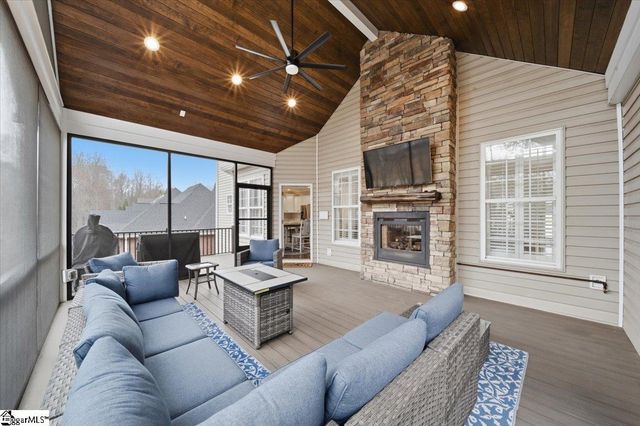 55 Devonhall Way, Taylors, SC 29687