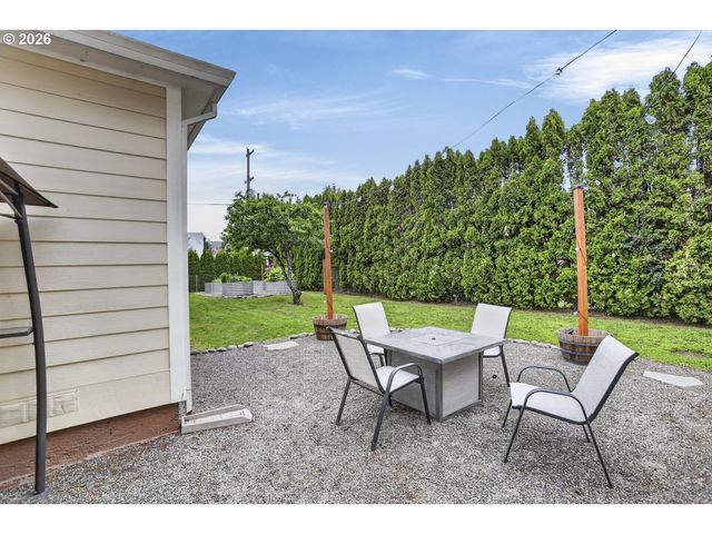 33651 Se SANTOSH St, Scappoose, OR 97056
