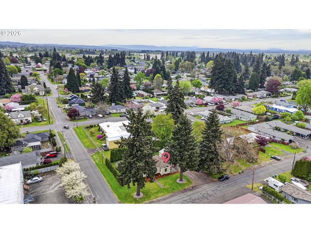33651 Se SANTOSH St, Scappoose, OR 97056