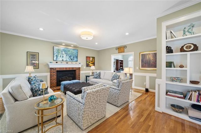 3326 Grandview Club Road, Pfafftown, NC 27040