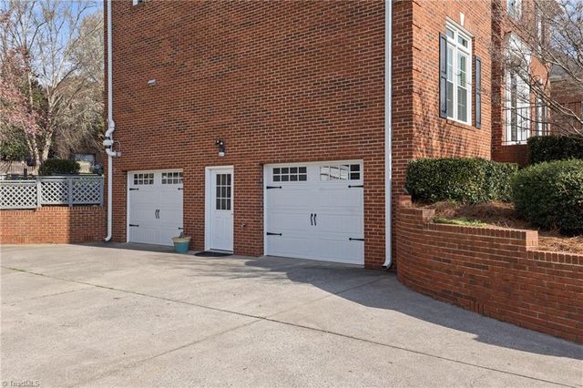 3326 Grandview Club Road, Pfafftown, NC 27040