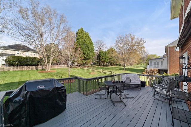 3326 Grandview Club Road, Pfafftown, NC 27040