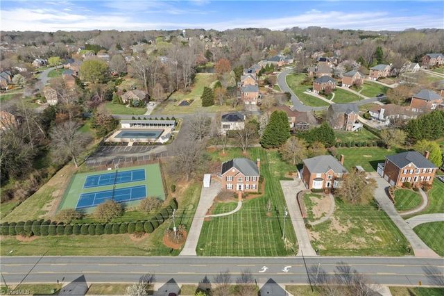 3326 Grandview Club Road, Pfafftown, NC 27040