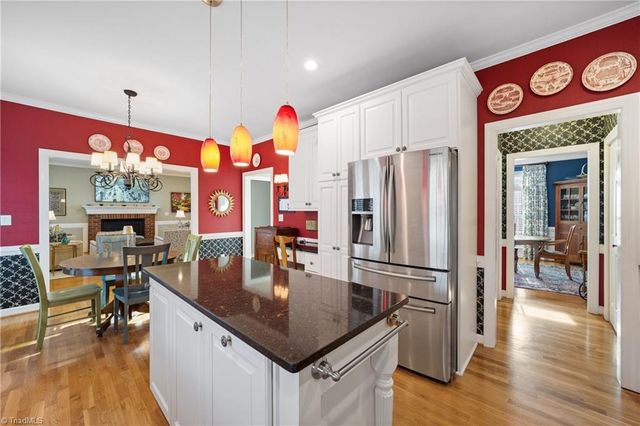 3326 Grandview Club Road, Pfafftown, NC 27040