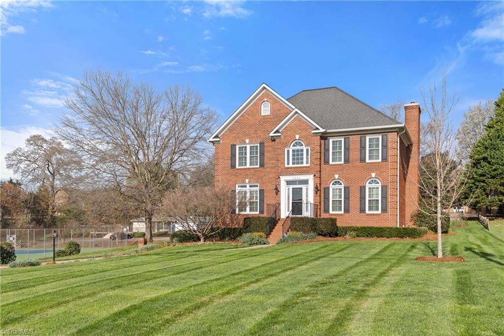 3326 Grandview Club Road, Pfafftown, NC 27040