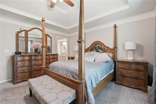 820 SW BENJAMIN Circle, Lee's Summit, MO 64081