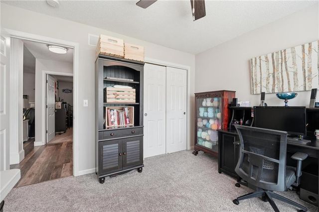 820 SW BENJAMIN Circle, Lee's Summit, MO 64081