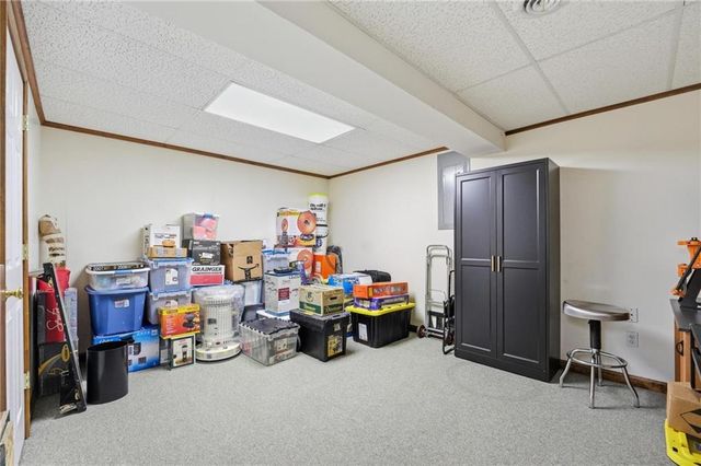 820 SW BENJAMIN Circle, Lee's Summit, MO 64081