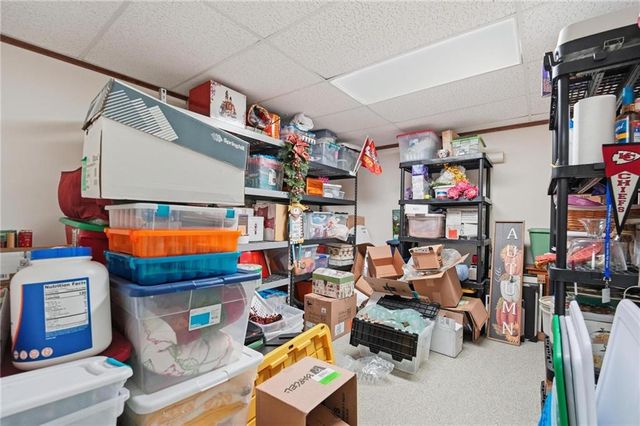 820 SW BENJAMIN Circle, Lee's Summit, MO 64081