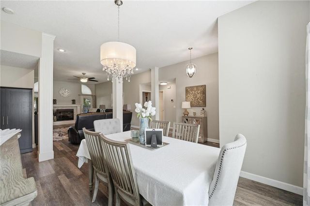 820 SW BENJAMIN Circle, Lee's Summit, MO 64081