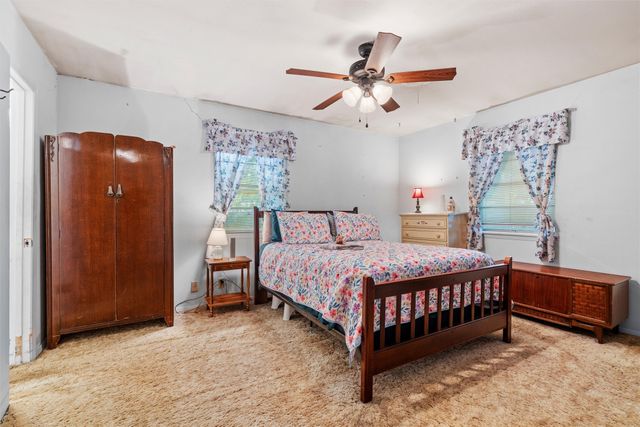 2019 Marilyn Lane, Arlington, TX 76010