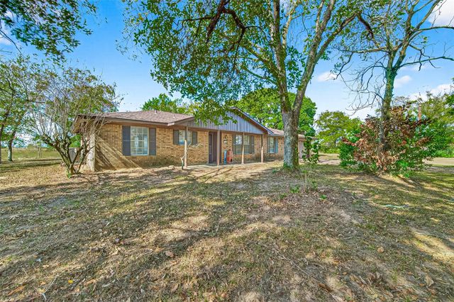 9416 County Road 273, East Bernard, TX 77435