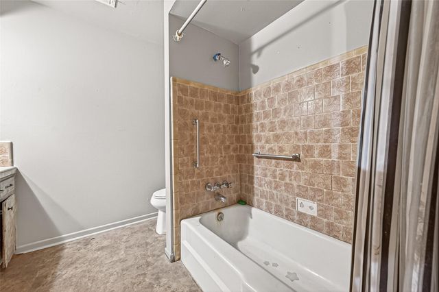 9416 County Road 273, East Bernard, TX 77435