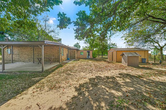 9416 County Road 273, East Bernard, TX 77435