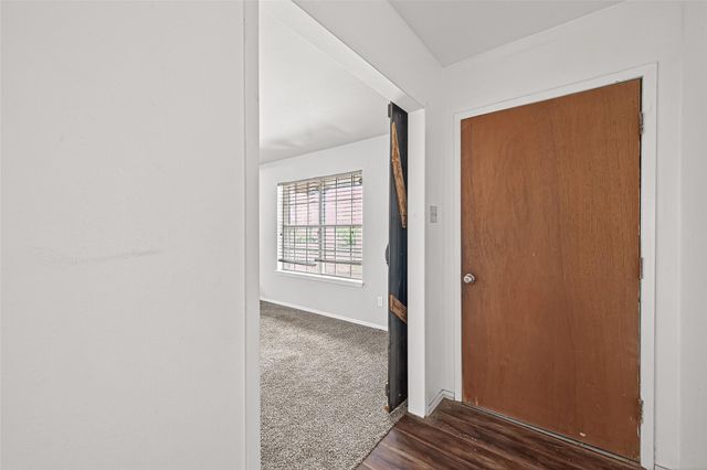 9416 County Road 273, East Bernard, TX 77435