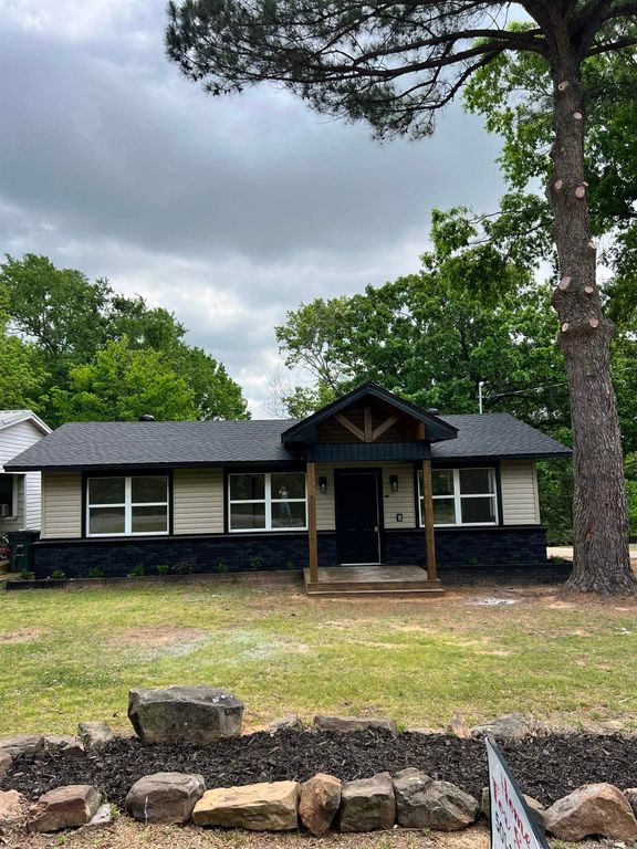 105 Pasco Street, Bald Knob, AR 72010