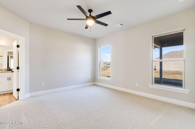 141 Ridley Lane, Youngsville, LA 70592