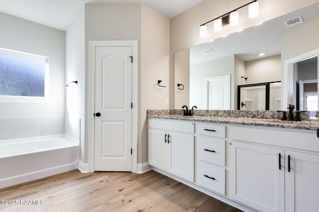 141 Ridley Lane, Youngsville, LA 70592