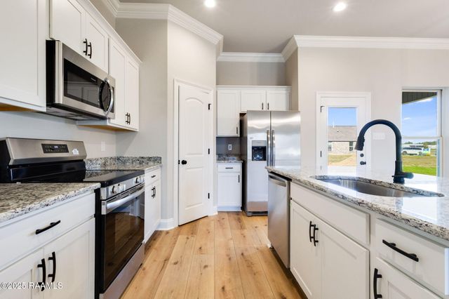 141 Ridley Lane, Youngsville, LA 70592